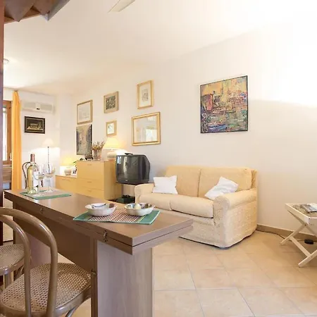 Alghero Casa Del Sol Per 5 Ospiti Con Giardino E Posto Auto * Alghero