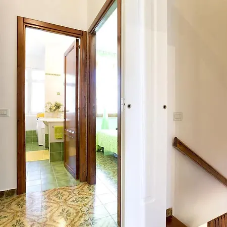 Alghero Casa Del Sol Per 5 Ospiti Con Giardino E Posto Auto *